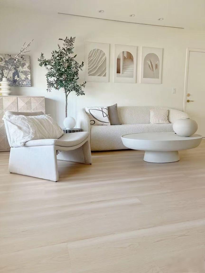Perfiles interiores SPC (Stone Plastic Composite): una revolución en materiales para interiores