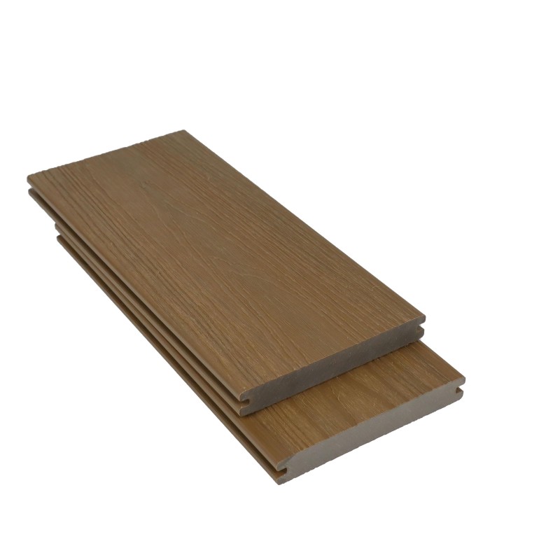 Tarimas de coextrusión de WPC macizo: una solución ultraduradera para tarimas de exterior - SAYRUO
